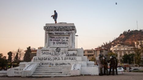 Vuelve Baquedano, sale Plaza de la Dignidad
