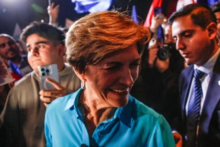 Evelyn Matthei minimiza auge de Kast en encuestas y afirma que es "a expensas de Kaiser"