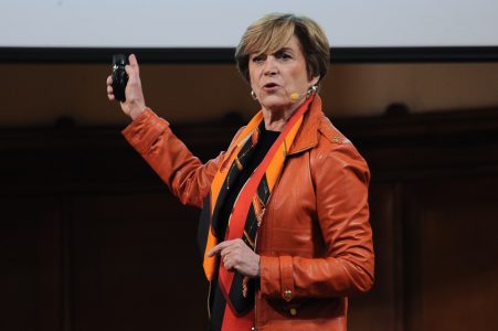 Chusma, chusma: Matthei propone reducir "al mínimo" a TVN y ejemplifica con el Chavo del Ocho