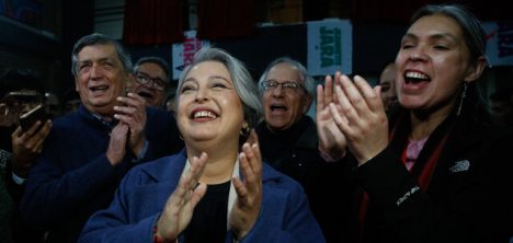 Jeannette Jara se impone y duplica votación de Carolina Tohá en primaria oficialista