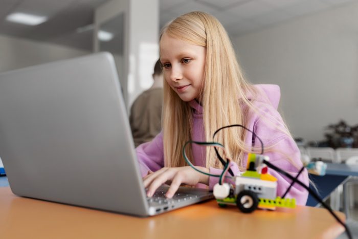 Aportes concretos de la inteligencia artificial al aprendizaje: la experiencia de María