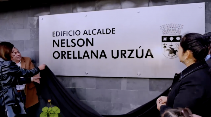 Centro Cultural de Tiltil recibe oficialmente el nombre de fallecido alcalde Nelson Orellana Urzúa