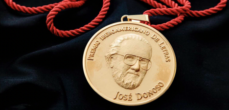 Anuncian jurado internacional que otorgará el Premio José Donoso 2025