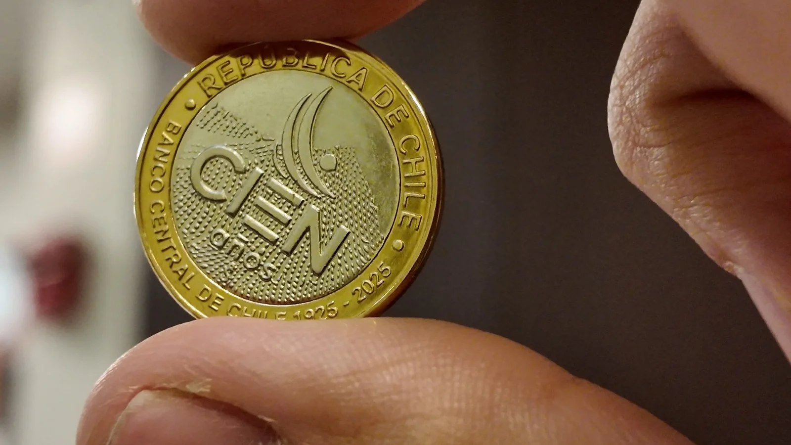 Chile lanza nueva moneda de $100: fecha de circulación y qué ocurrirá con las actuales