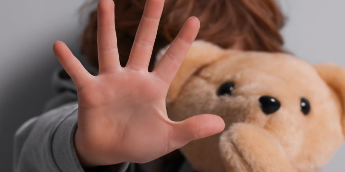Infancia vulnerada: cifras revelan que un 73,6% sufre maltrato y 26% violencia sexual en Chile