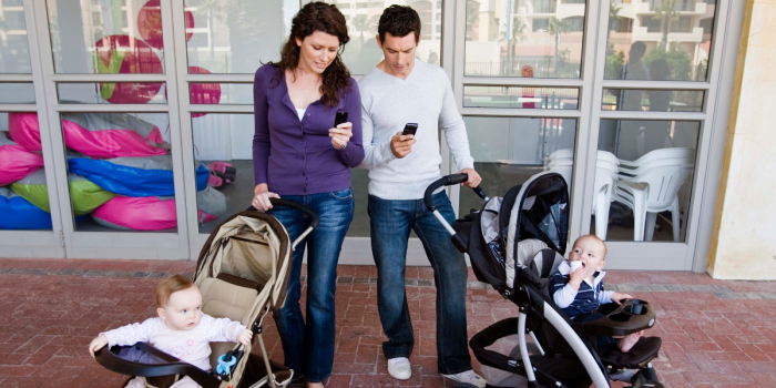 70% de los padres usa el celular frente a sus hijos: una práctica que podría afectar su salud mental