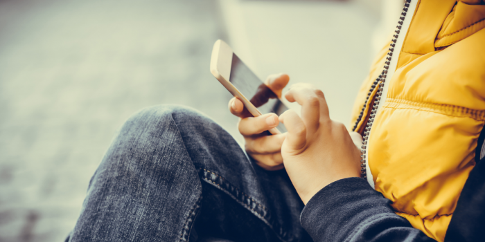 Ocio digital en vacaciones: más del 50% de los niños excede uso recomendado de pantallas