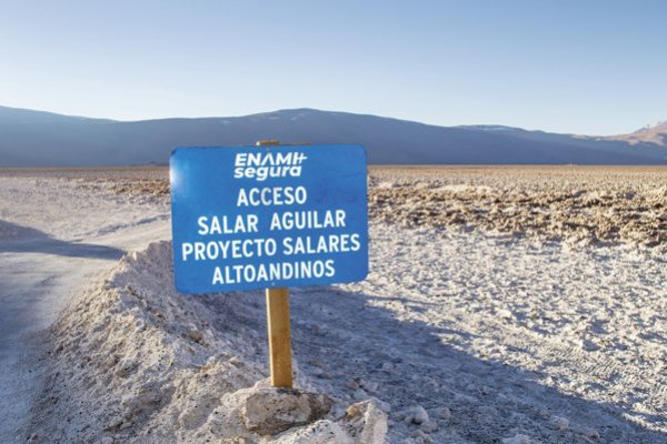 Días antes que Enami adjudicara a Río Tinto proyecto de litio, la francesa Eramet tiraba la toalla
