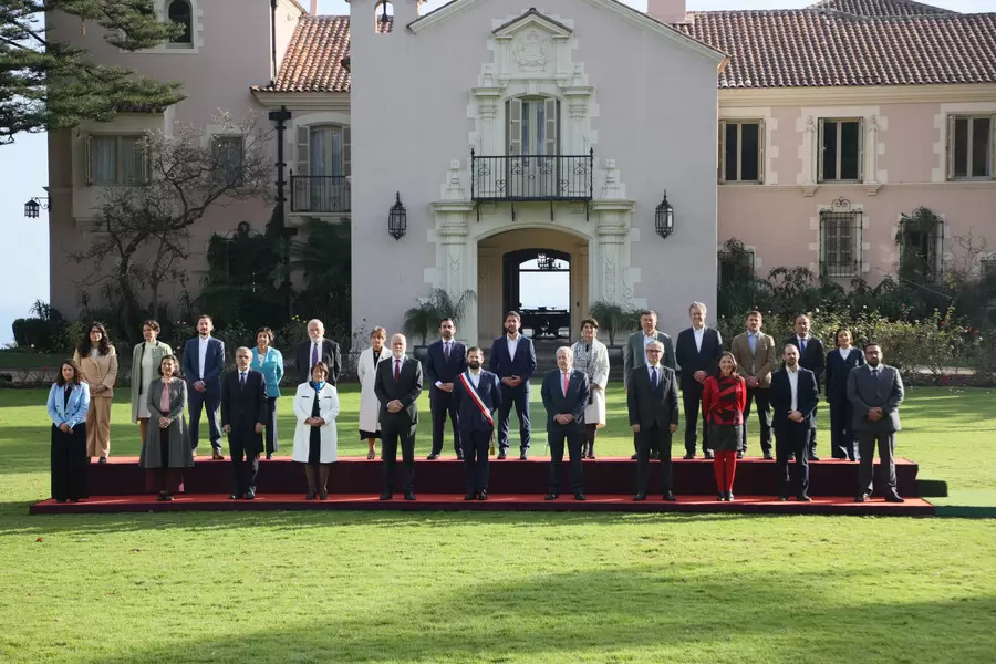 La Moneda gastó $3,8 millones en maquillaje y peinados para foto oficial de la Cuenta Pública