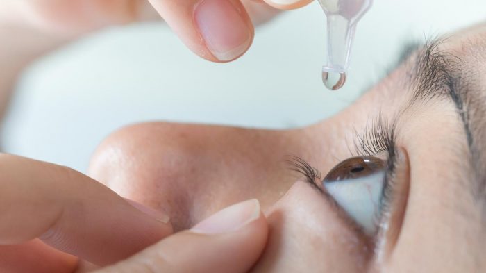 Síndrome del ojo seco: por qué aumentan las molestias oculares con el frío y cómo prevenirlas