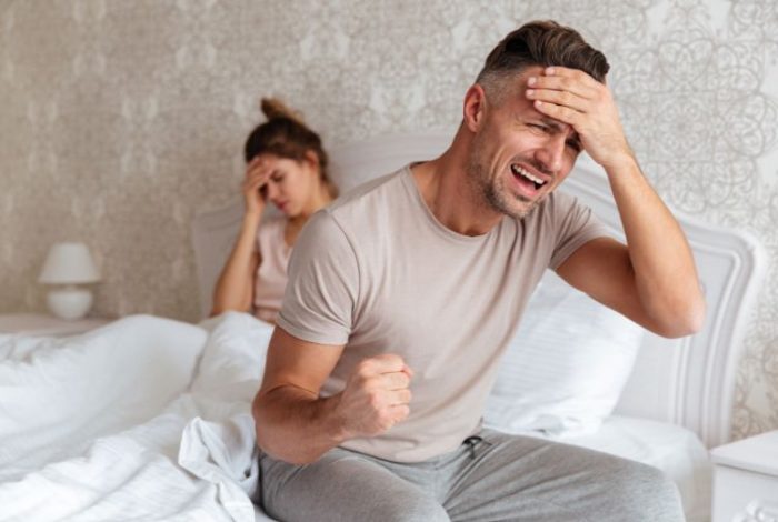 ¿Cansancio, desánimo y bajo deseo sexual? Detecta los síntomas de la menopausia masculina