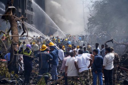 Se estrella un avión de Air India con más de 200 pasajeros a bordo