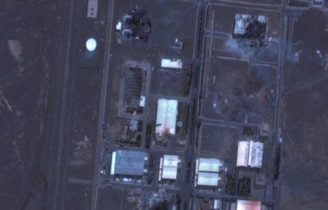 Dos centros de enriquecimiento de uranio y uno de acopio serían los blancos atacados por EE.UU.