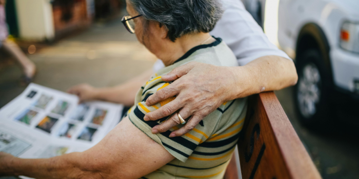 Adultos mayores en Chile: consumidores activos pero invisibles para marcas e instituciones