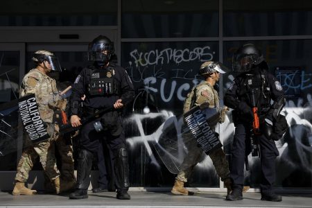 Las imágenes de un Estados Unidos quebrado por las redadas antimigrantes