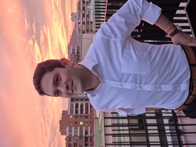 César Valenzuela Maass