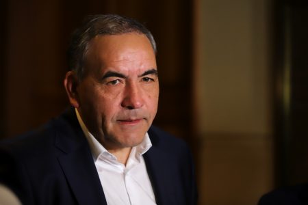 Fidel Espinoza dispara con ventilador: crítica a Elizalde, Tohá y al FA por la derrota electoral