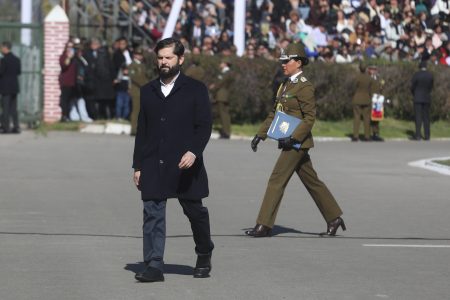 Presidente acusa agenda del crimen organizado para "permear instituciones" y llama a la probidad