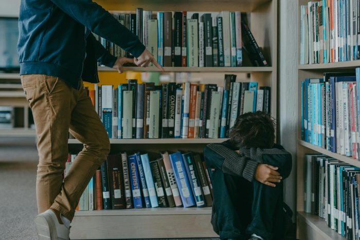 Cómo crear espacios seguros en colegios ante la violencia escolar