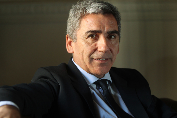 Rector Carlos Peña: el anticomunismo es un “discurso impúdico y absurdo”