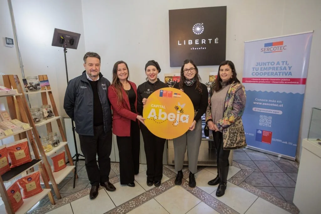 Capital Abeja entrega hasta $3,5 millones a mujeres emprendedoras: revisa los requisitos