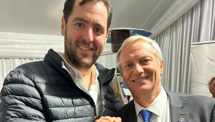 Republicano que habló de “locura temporal” de Matthei reaparece junto a Kast en Los Ríos