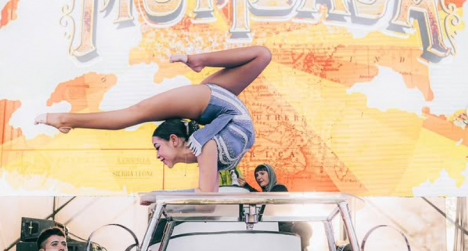 “Nací siendo flexible”: Francisca Miquel, la joven contorsionista que destaca en el Viaje a Mombasa