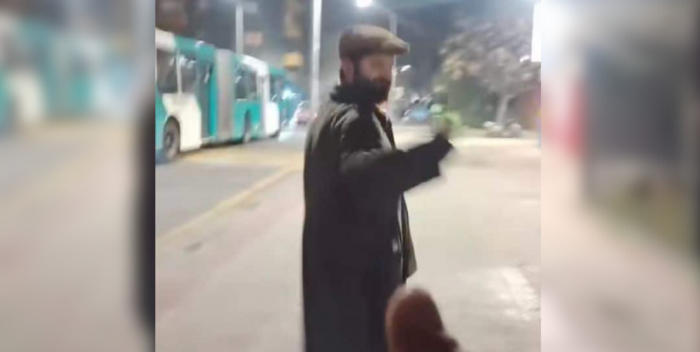 El encuentro “random” de un tiktokero con el Presidente Boric en medio de una transmisión en vivo