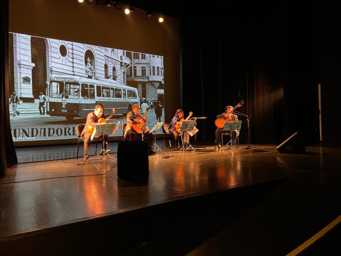 Conjunto de cámara de guitarras Guitárregas en Valparaíso