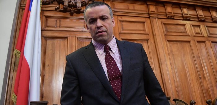 Landerretche vuelve a sacar chispas y Fidel Espinoza sale a pegarle