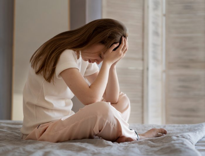 ¿Por qué las mujeres en Chile sufren casi el triple de depresión que los hombres?
