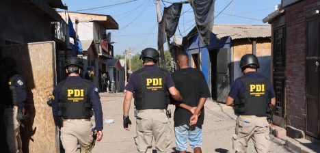 Follow the money: la mafia de Los Trinitarios en Chile y su estructura financiera