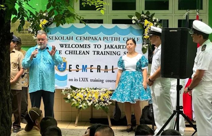 Chile e Indonesia celebran su vínculo histórico con una visita cultural y naval