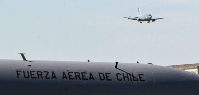 Narcovuelos militares: cinco exfuncionarios de la FACh en prisión preventiva por tráfico de drogas