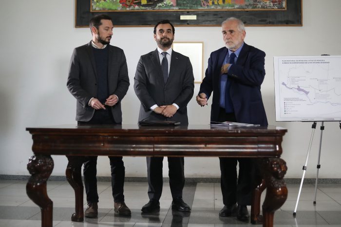 Chile firma el decreto de expropiación de Colonia Dignidad