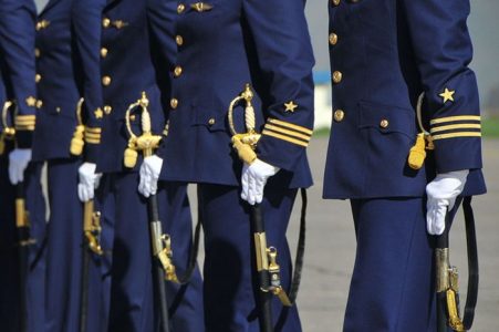 El cáncer del crimen organizado asoma en la Fach: cinco funcionarios detenidos