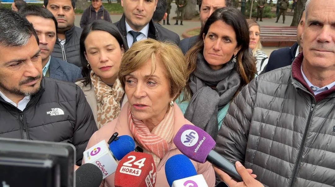 “¿Quién lo mandó?”: la tensa respuesta de Evelyn Matthei a periodista en Curicó 
