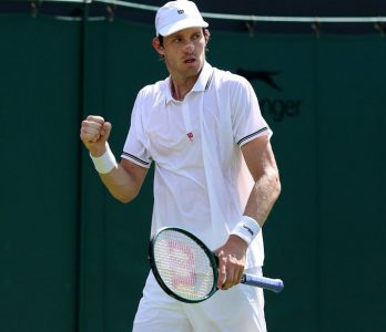 Jarry "destruye" a Tien y suma cinco partidos seguidos ganados en Wimbledon