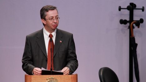 Fallece a los 60 años el economista y exsubsecretario Tomás Flores (UDI)