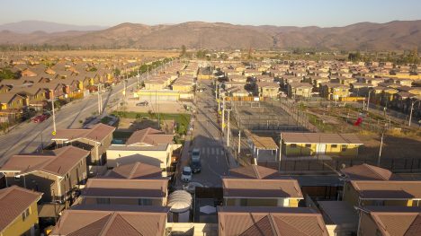 Debate sobre reformas a la política habitacional en Chile