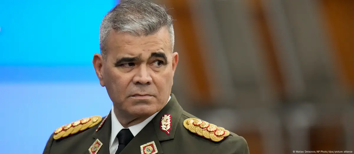 Venezuela moviliza su Armada ante despliegue militar de EEUU