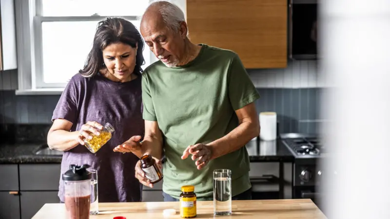 5 cosas que debes saber sobre suplementos antes de tomarlos, según una nutricionista