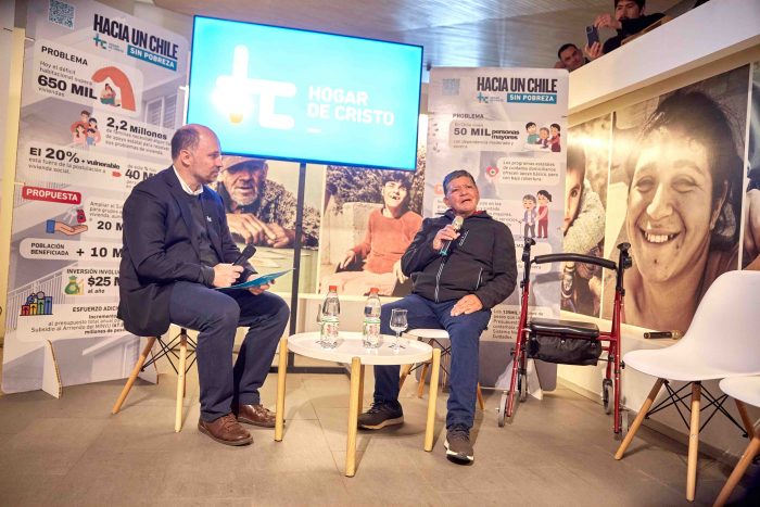 Héctor Ulloa les dice a los presidenciables: “Gracias a Vivienda Primero, logré salir de la calle”