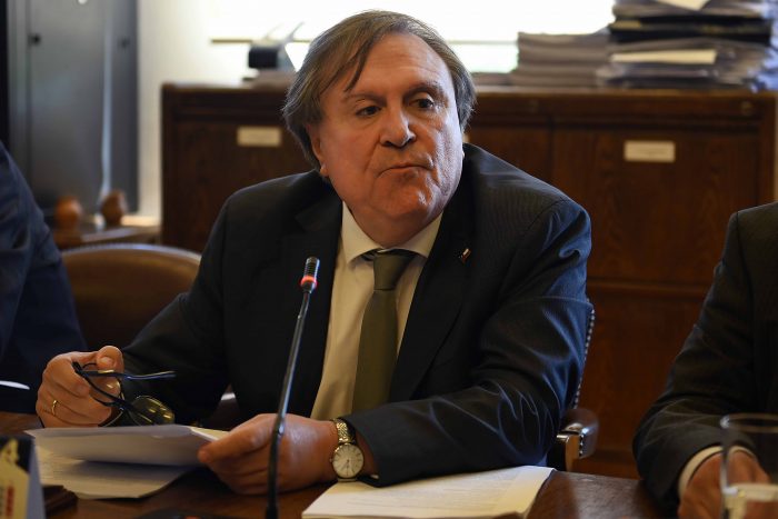 Diputado Moreira (UDI) raya la cancha a empresarios: “Si quieren cooperar en la campaña, cooperen”