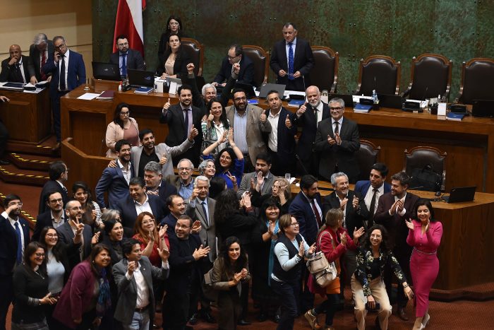 ¿Comienza el fin del CAE? Cámara de Diputados aprueba en general la creación del FES