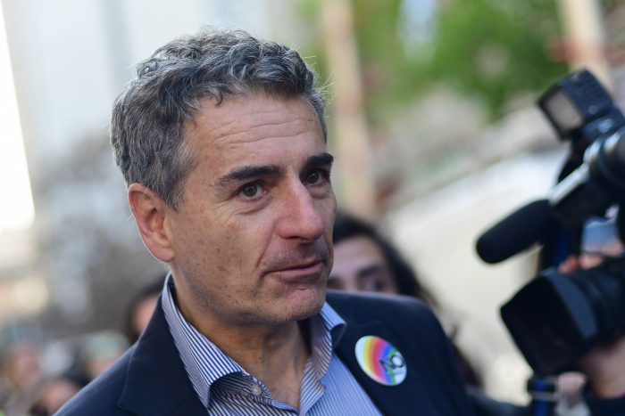 Andrés Velasco dice que la economía se “fue al carajo”: “Sin reforma política esto vale hongo”