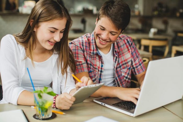 Cómo las familias pueden acompañar a los jóvenes en la búsqueda de su vocación y carrera