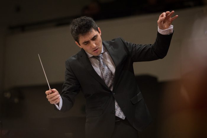 Maestro Helmuth Reichel Silva vuelve a dirigir a Orquesta Sinfónica Nacional de Chile tras seis años