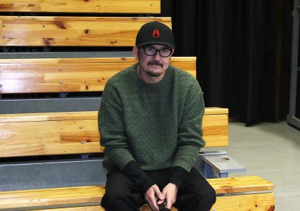 Marcos Guzmán, director teatral:  Los clásicos "pueden hacer preguntas emergentes en torno al poder"