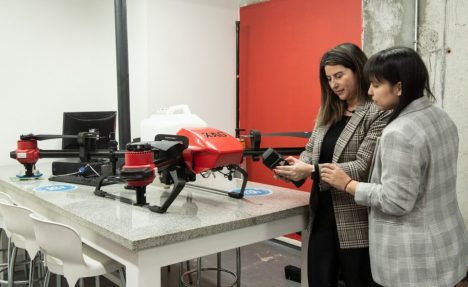 Mujeres que programan el futuro